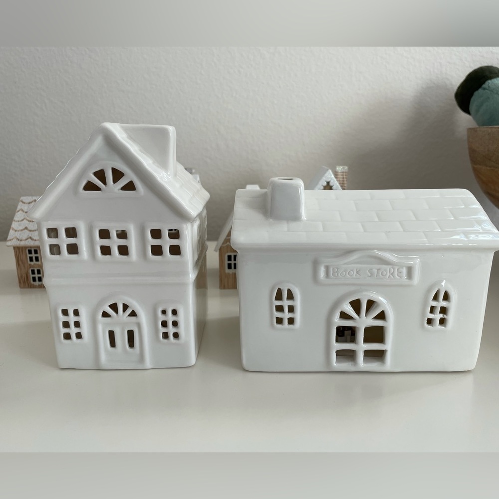 White light up ceramic village house and bookstore Barnes and noble $25 for both